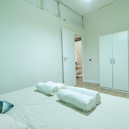 Casa Vacanze Decumano 18 เนเปิลส์ ภายนอก รูปภาพ