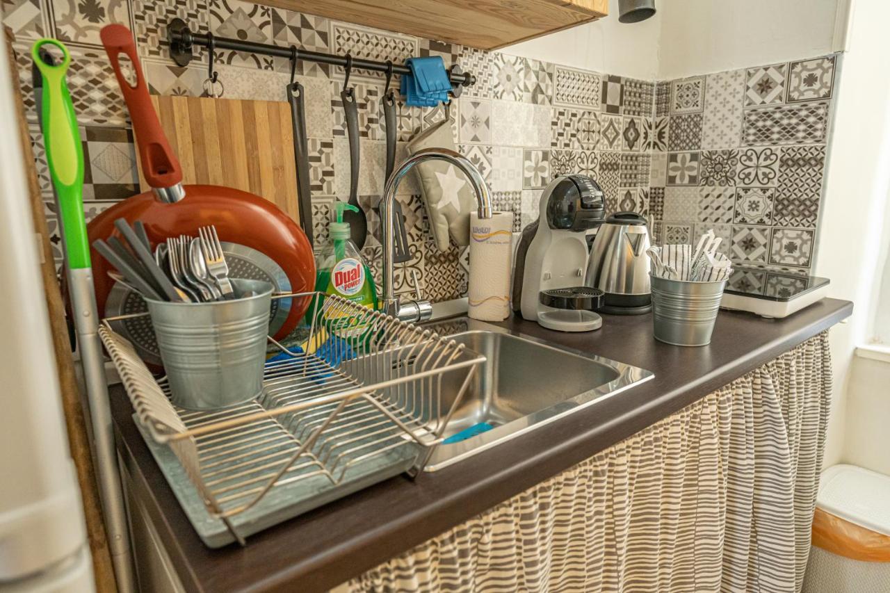 Casa Vacanze Decumano 18 เนเปิลส์ ภายนอก รูปภาพ