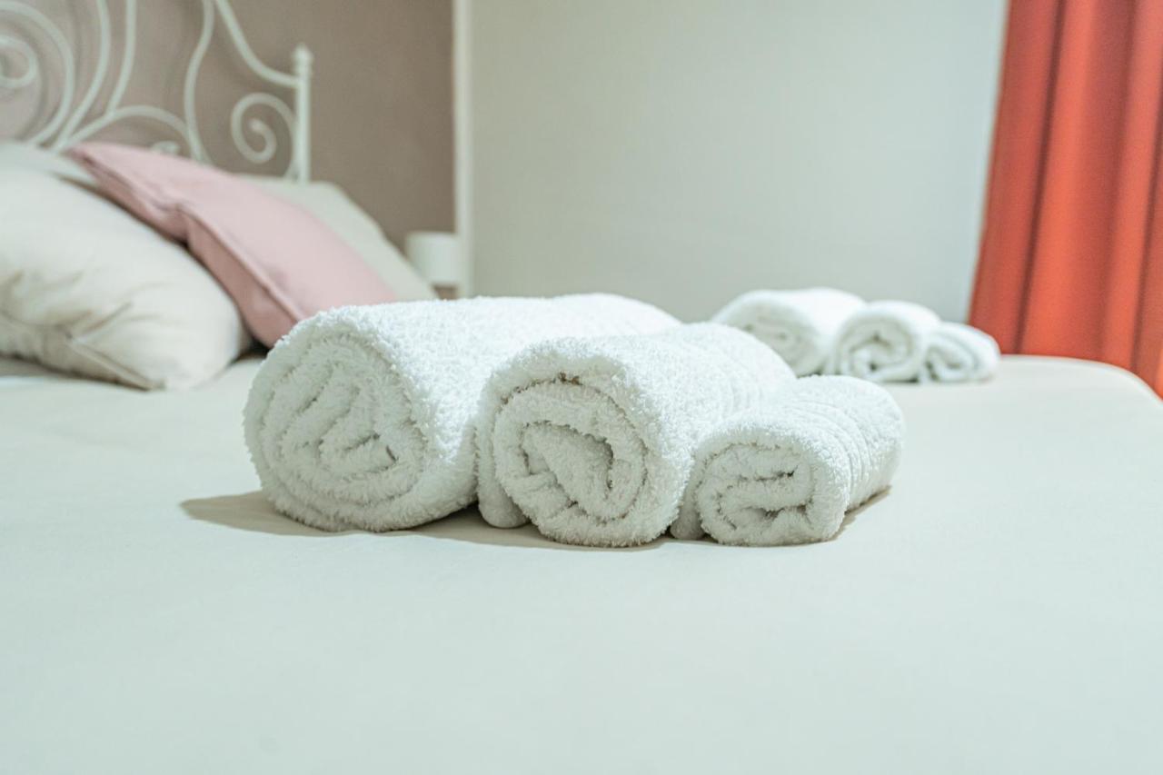 Casa Vacanze Decumano 18 เนเปิลส์ ภายนอก รูปภาพ